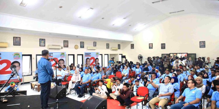 Muzani: Prabowo Siap Libatkan UMKM seperti Warteg untuk Pemenuhan Program Makan Siang Gratis