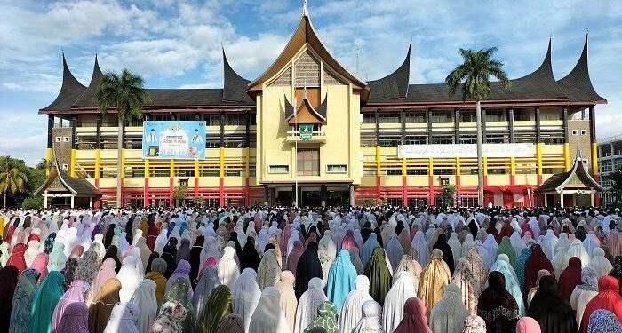 Pemprov Sumbar Gelar Shalat Id di Halaman Kantor Gubernur
