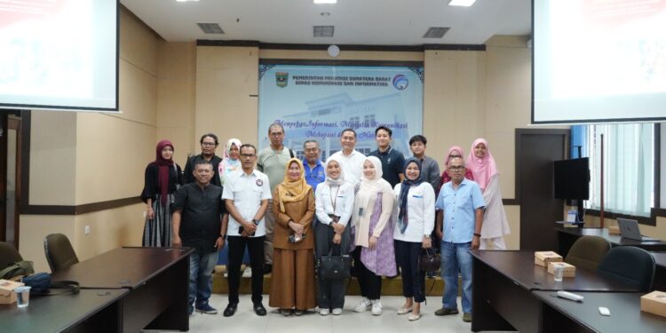 Diskominfotik Bersama KPID Sumbar Gelar Lomba Presenter, Penyiar, dan MC Meriahkan HUT RI 79