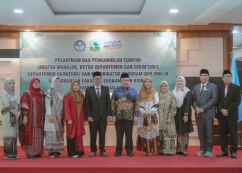 Hadiri Pelantikan Pejabat Lingkup FEB Unand, Hansastri Apresiasi Peningkatan Kualitas Tenaga Pendidik