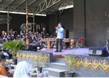 Diskominfotik Sumbar Edukasi Siswa Baru SMKN Padang Cegah Gaming Disorder
