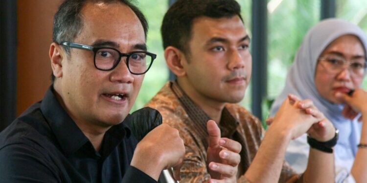Kemkomdigi Berlakukan Registrasi SIM Berbasis Biometrik, Pengawasan Operator Diperketat