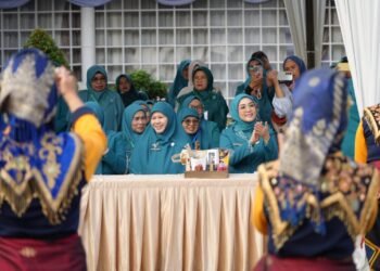 Jambore PKK ke-22 Sumbar Resmi Dibuka, Mahyeldi Dorong Kader Bersinergi dan Berinovasi Menuju Indonesia Emas 2045